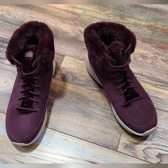 Skechers Burgundy On-The-Go Ankle Boots - Picture 2 of 7